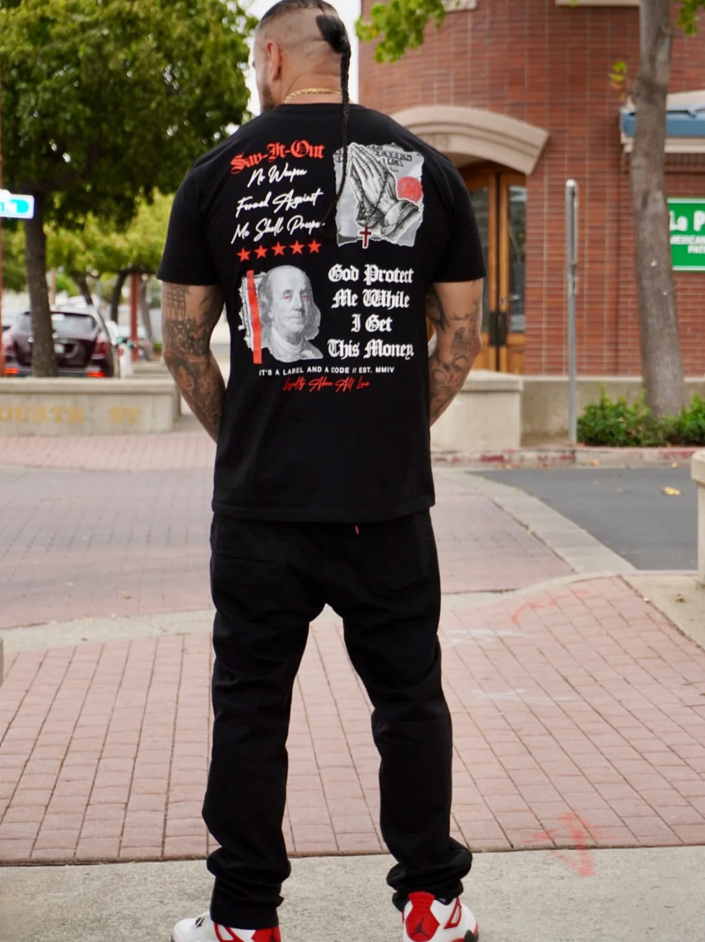 Sav It Out Red Stripe (black)