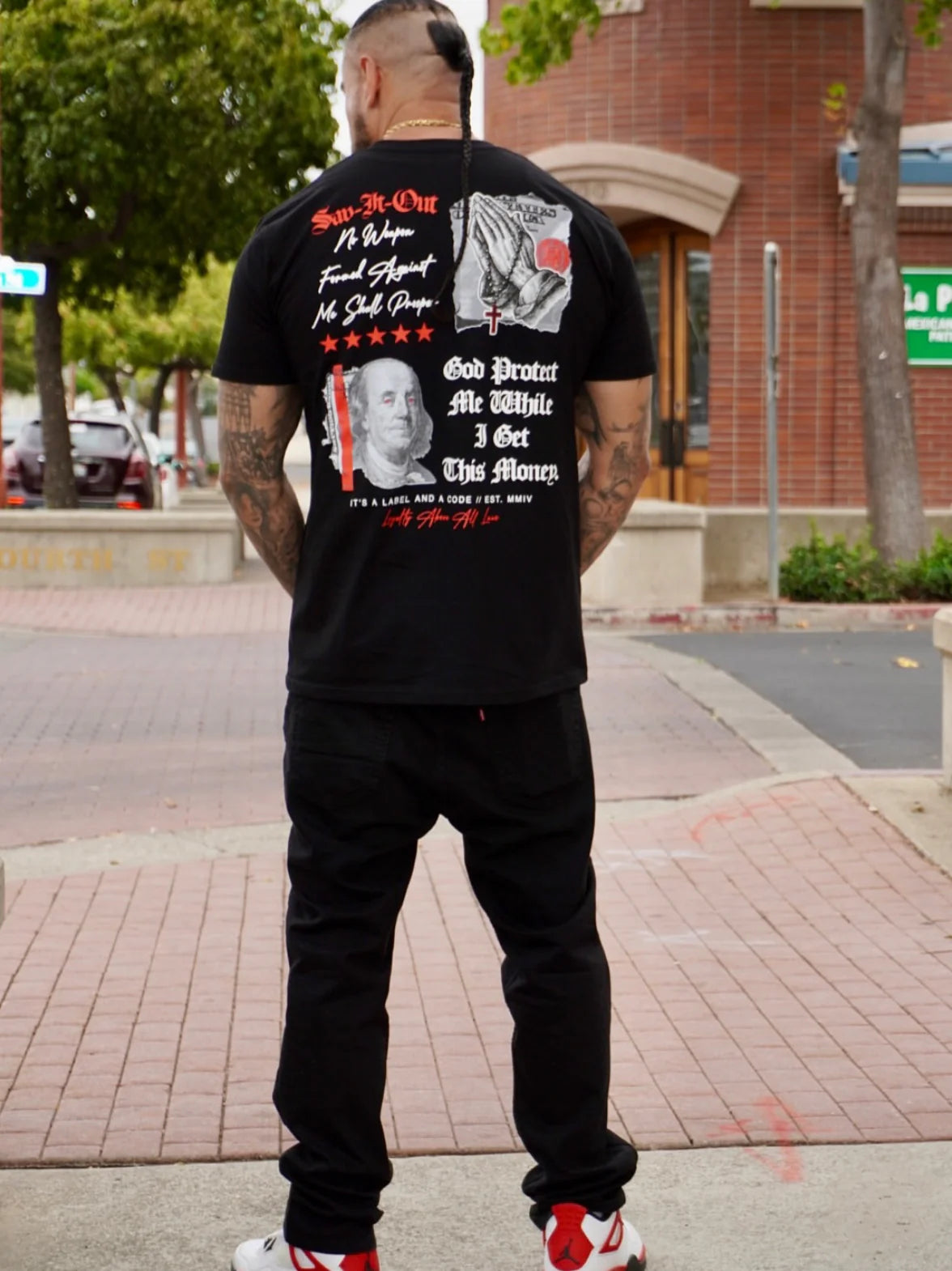 Sav It Out Red Stripe (black)